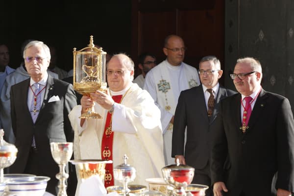 El Santo Cáliz vuelve a Carlet, donde estuvo oculto en la Guerra Civil (2016)